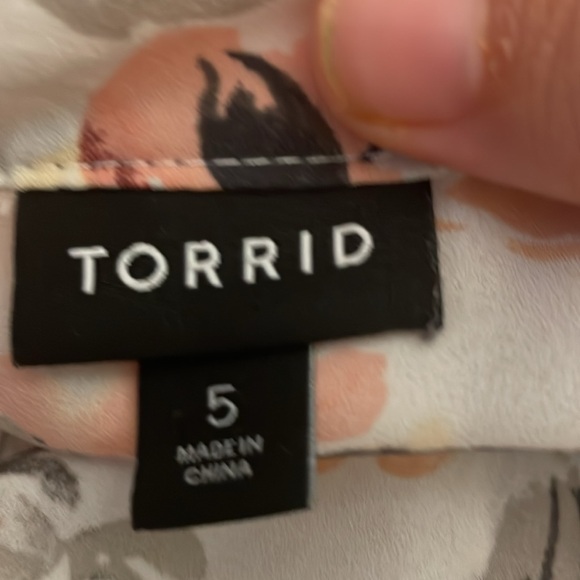 Short sleeve sheer floral torrid top - Picture 2 of 2